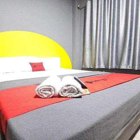 ג'קרטה Hotel Bimo Sakti By San מראה חיצוני תמונה